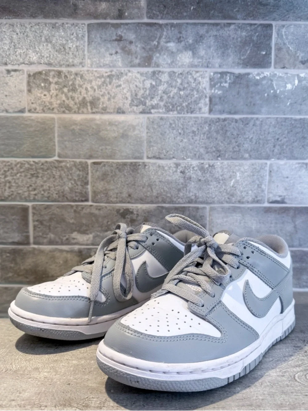 Nike Dunk Low Grey White Youth Size 5Y EUC Barely Worn - Picture 3 of 9